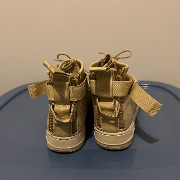 Nike SF AF1 Mid Mushroom - Picture 3 of 5